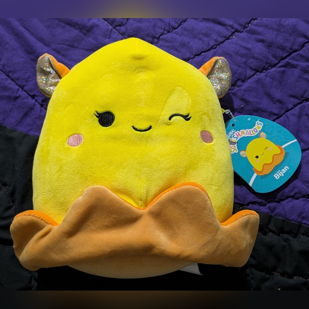 Octo squishmallow 8in